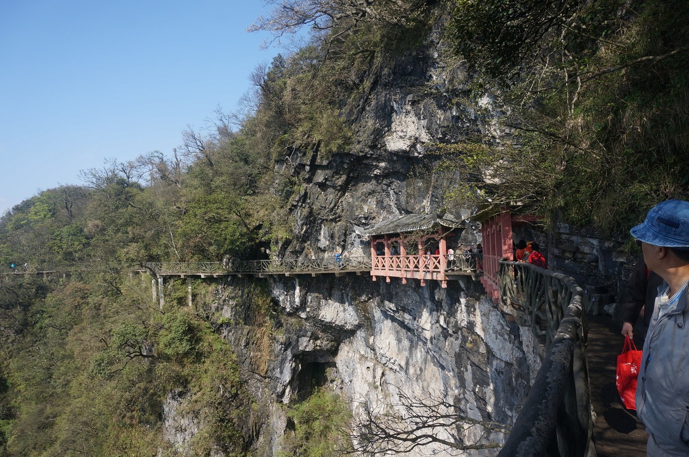 天门山玻璃栈道