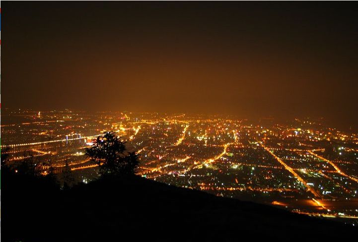 深夜.一个人开到鼓山顶看安静的城市