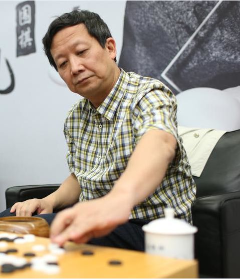 与本土围棋手同台pk.