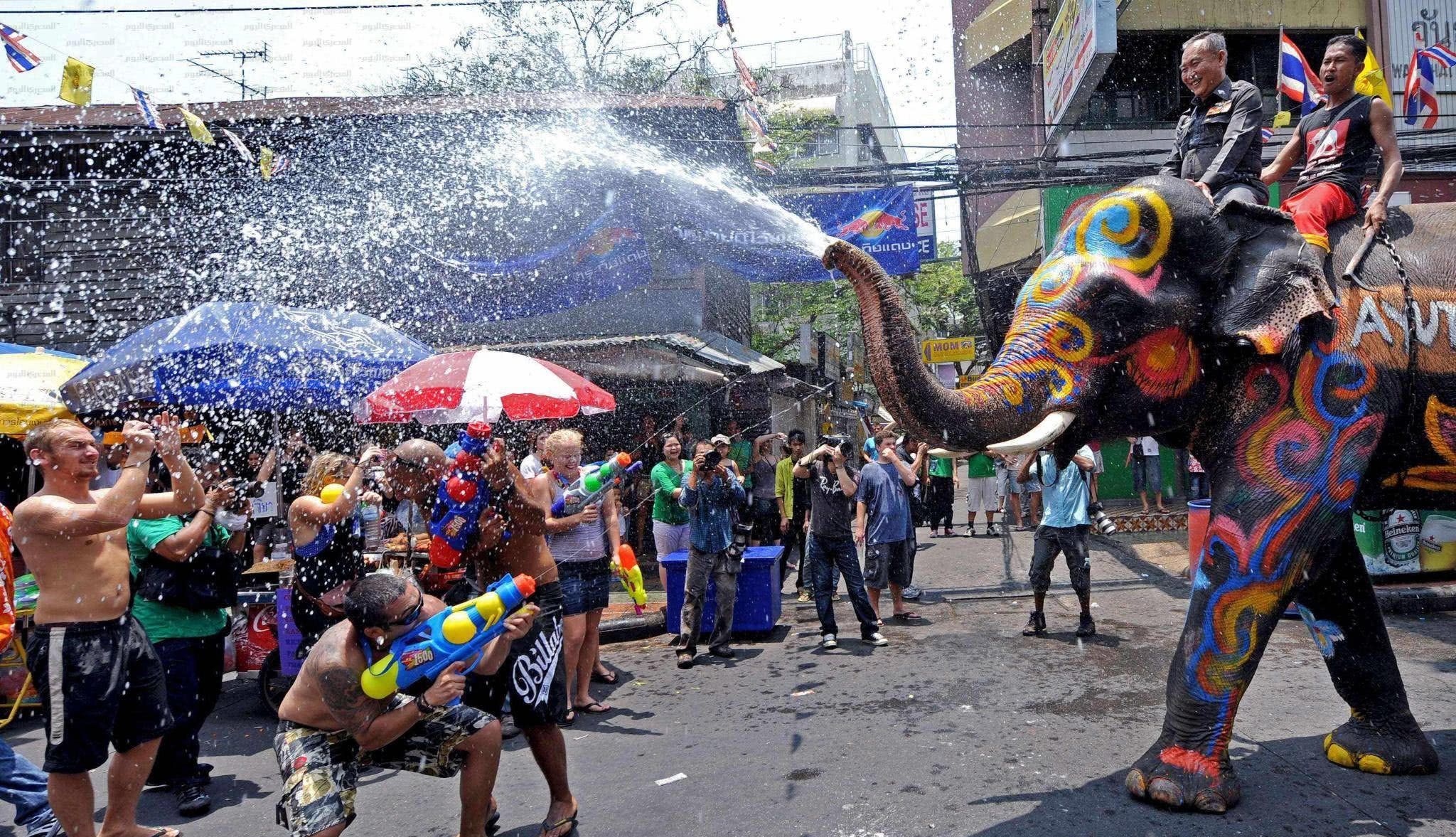 全球十大狂欢节日“泰国泼水节”即将到来，大量中国游客已远赴泰国