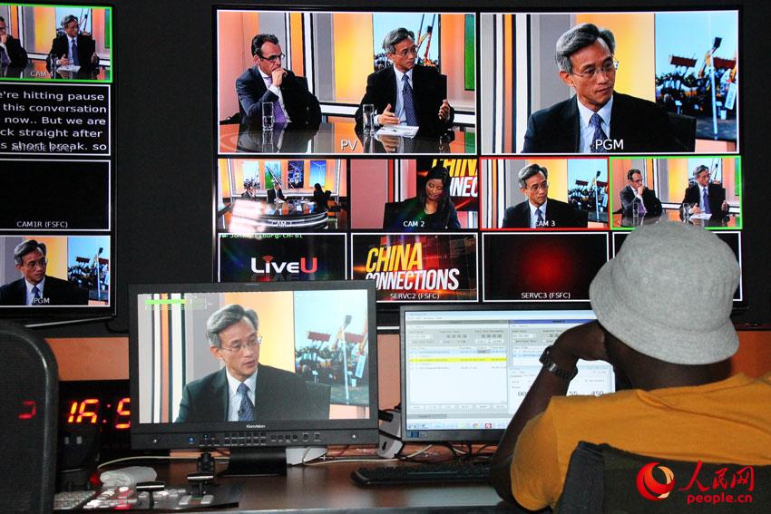 中国驻南非大使林松添接受南非时代传媒集团电视台采访