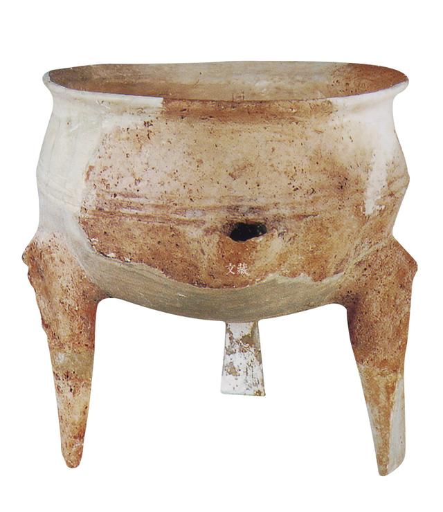 现举例如下崧泽文化陶器珍品,供读者欣赏: 1.