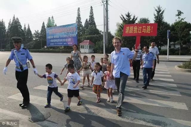 武汉外来人口补贴_武汉人口密集图(2)