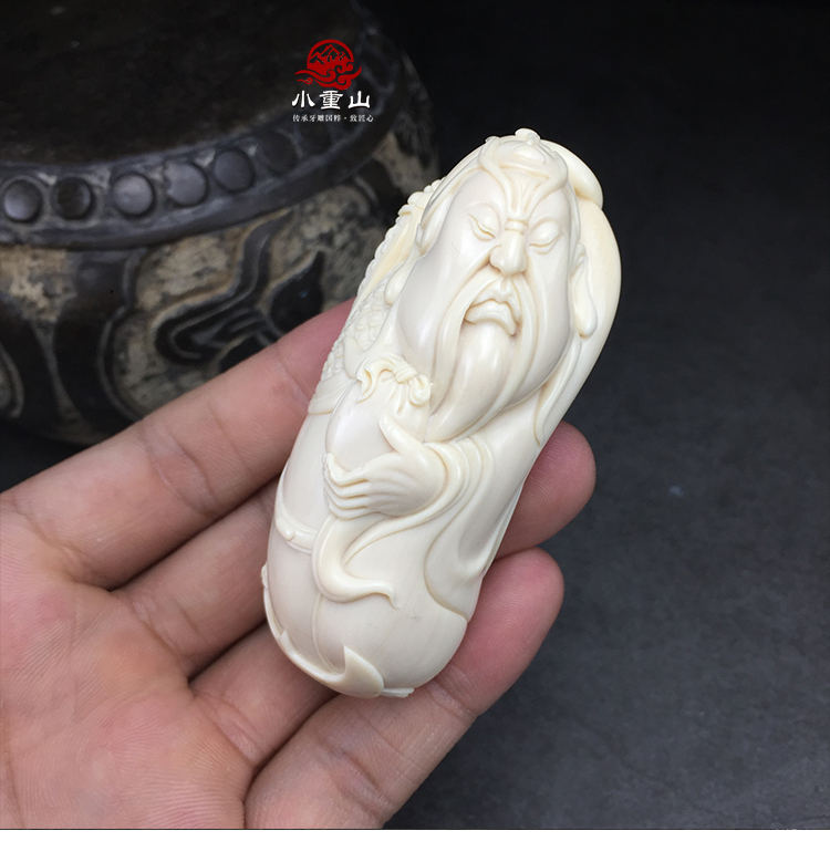 小重山猛犸 猛犸牙雕李小珍大师作品 猛犸象牙工艺品