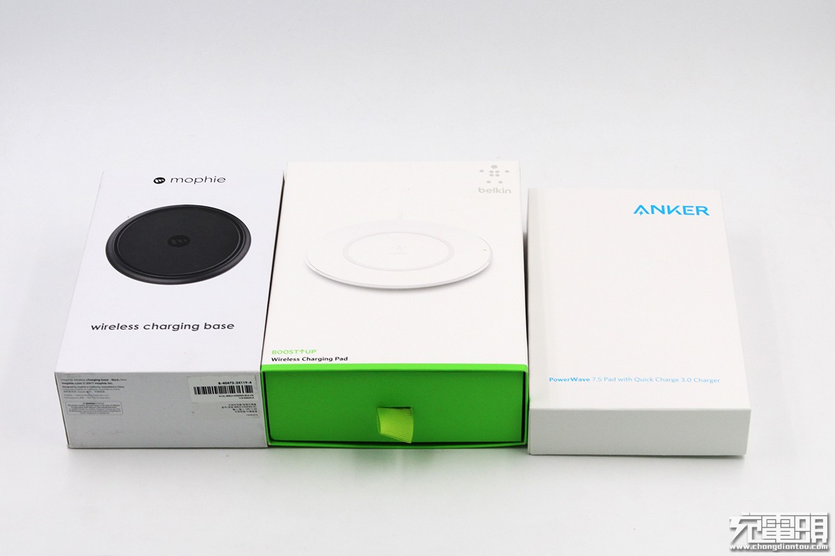 Mophie、Belkin、Anker三款无线充电器横评