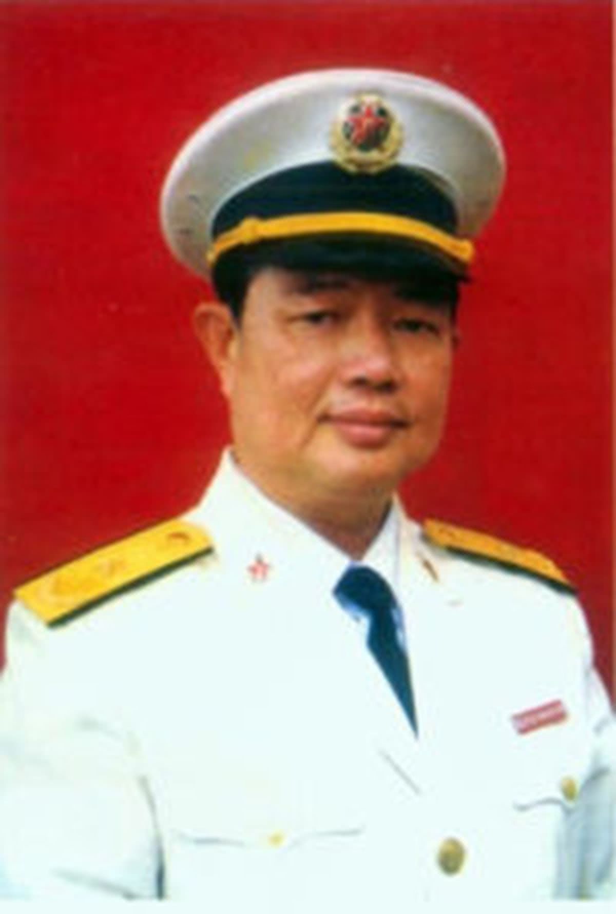 赤瓜礁海战后的陈伟文将军转入教学单位直到退休