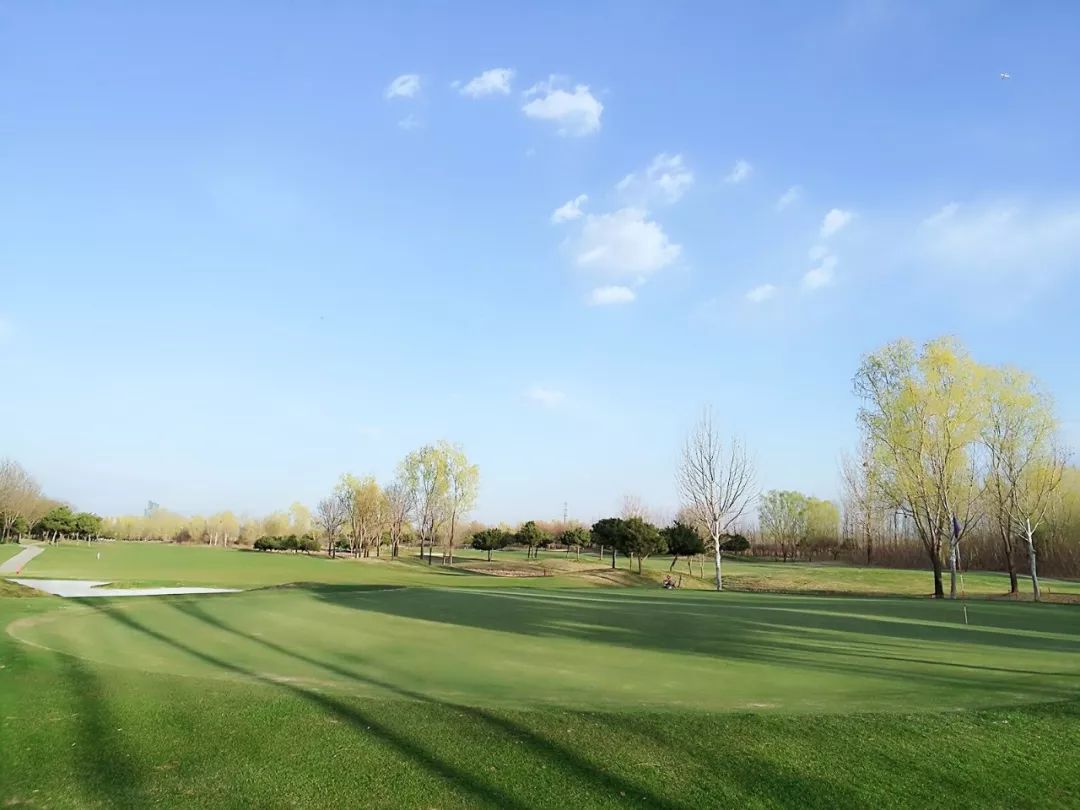 北京东方明珠乡村高尔夫俱乐部如画般优美的场景,期待在北京东方明珠