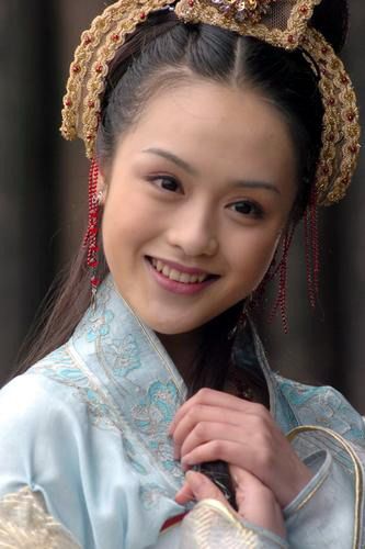娱乐 正文  饶敏莉,出生于1984年,是一个典型的重庆妹子,曾毕业于解放