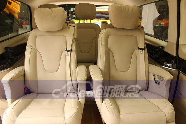 奔驰v260改装航空座椅,内饰加装高档木地板!
