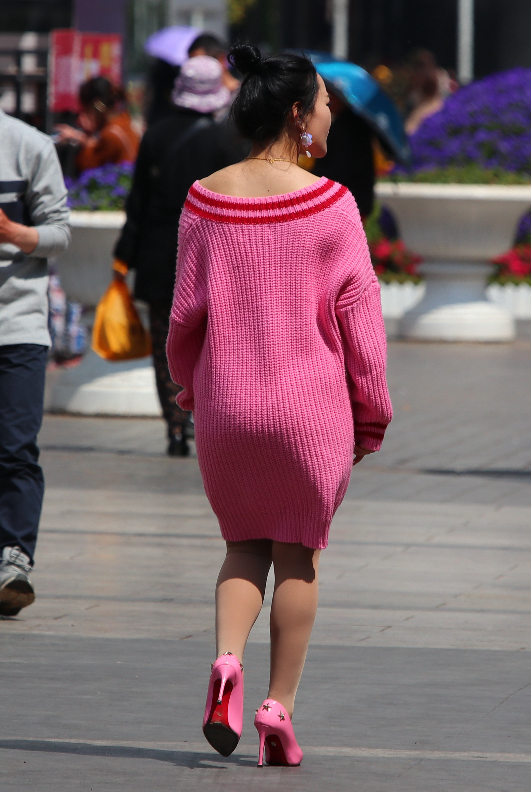 [2021-06-11] 国色美图之穿粉红色高跟鞋的性感小妹（六） [98P] - 库里丝