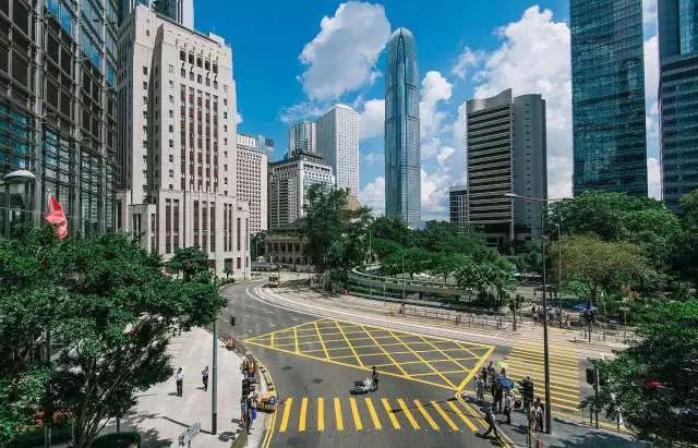 从《弥敦道》到《山林道,首首经典港曲带你体验地道香港