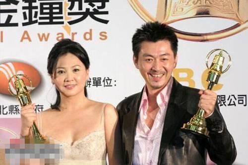 终于在2004年,庹宗华在年代电视剧《孤恋花》中饰演林三郎,凭借出色的