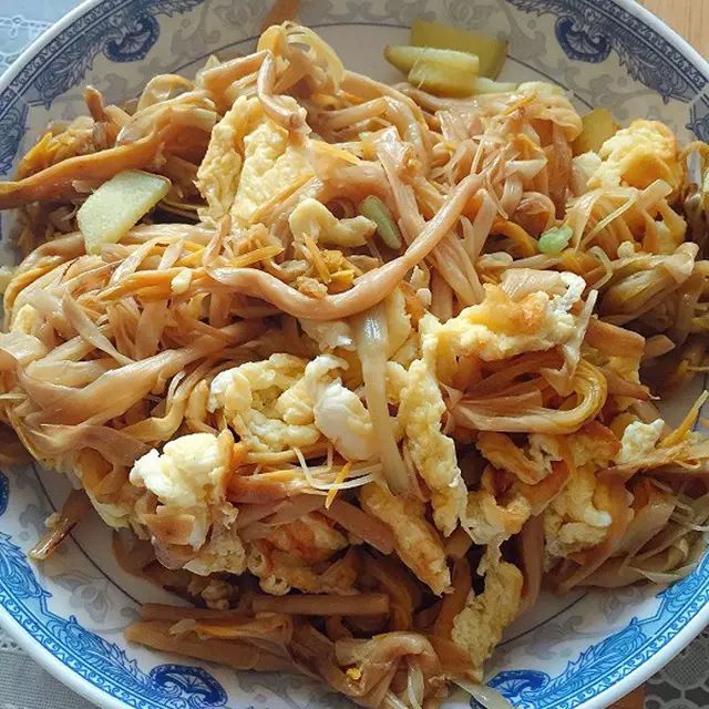 6,黄花菜炒鸡蛋