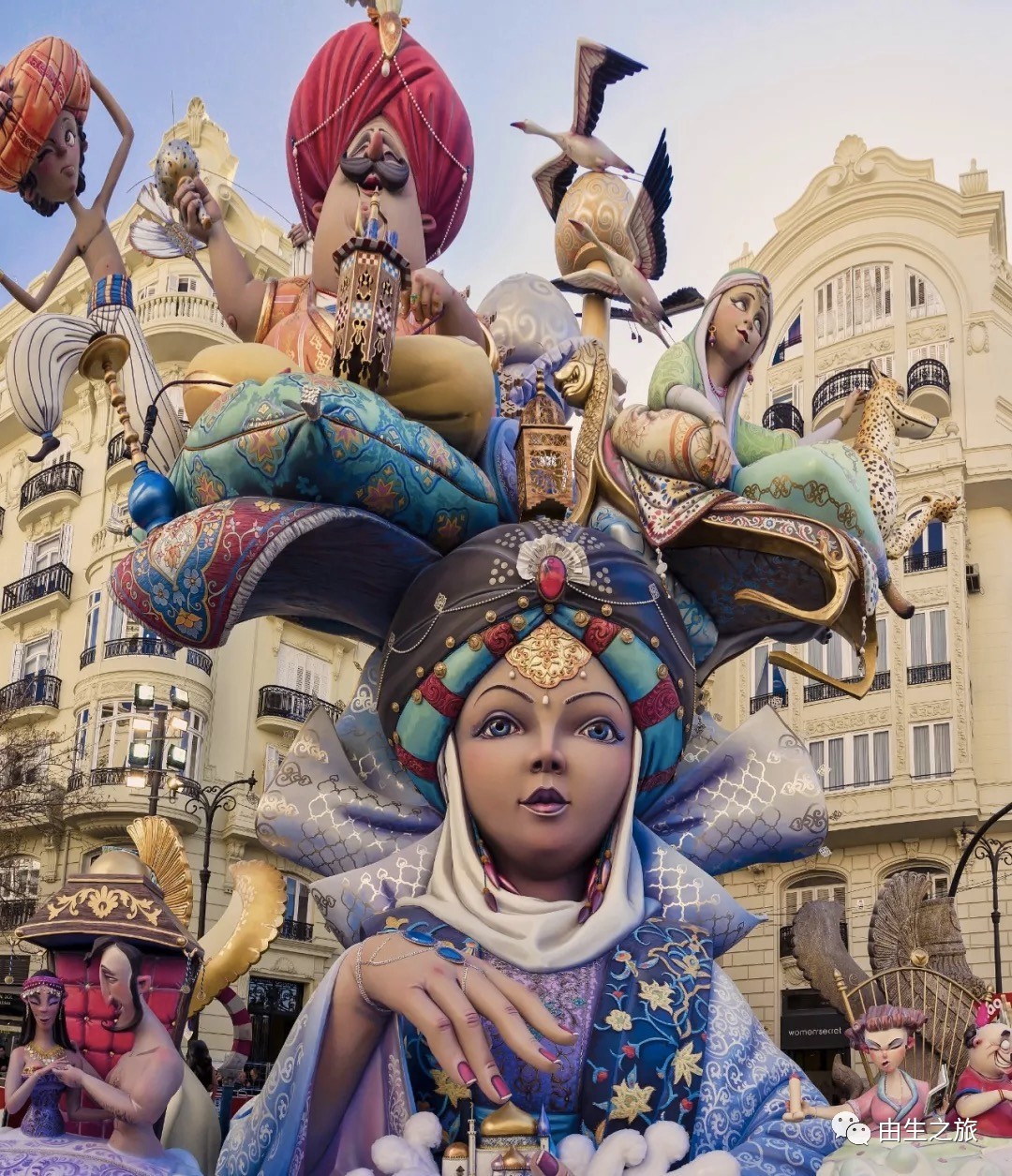 地球上最“火热”的狂欢节 | 西班牙法雅节