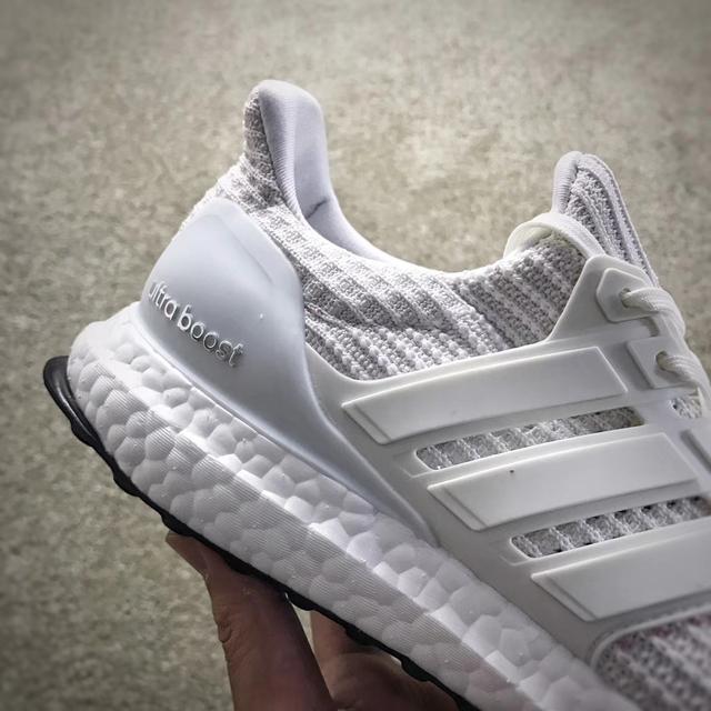 Adidas UltraBoost Laceless 2018 in Oreo Colorway is heat