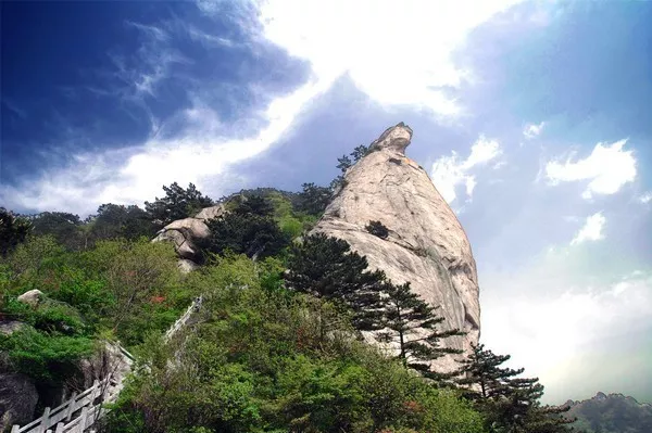 麻城龟峰山