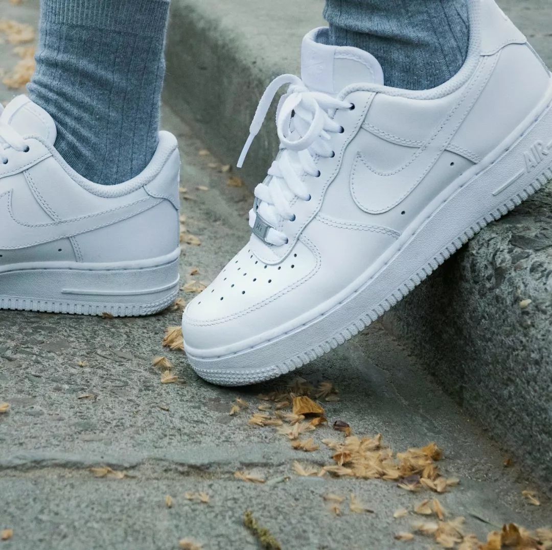 鞋子    nike af1 空军一号低帮全白板鞋