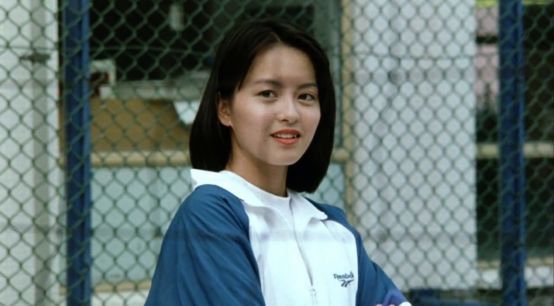 1995年《百变星君》梁咏琪你能相信这个龅牙四眼妹是梁咏琪?