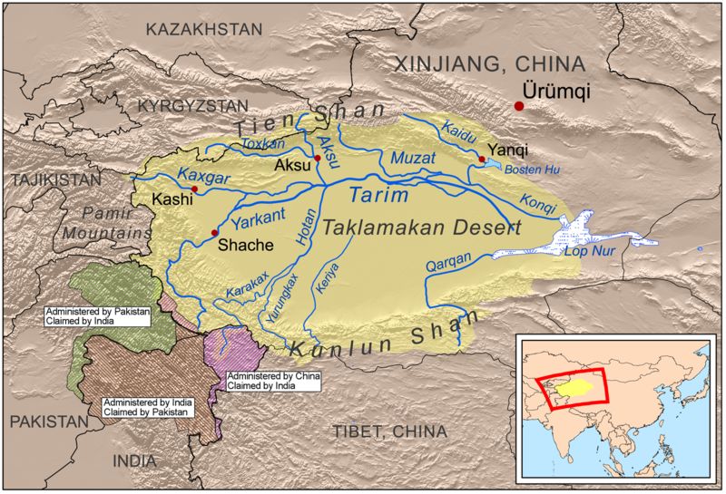 南边是昆仑山和喀喇昆仑山,东边是阿尔金山.