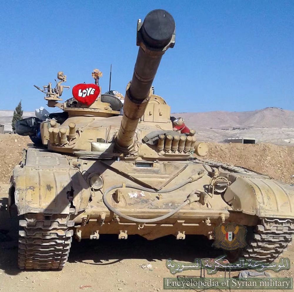 叙利亚政府军新锐武器 魔改坦克搭配先进卡车炮 