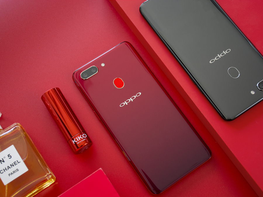 oppo r15梦镜版图赏:渐变&陶瓷机身让人爱不释手