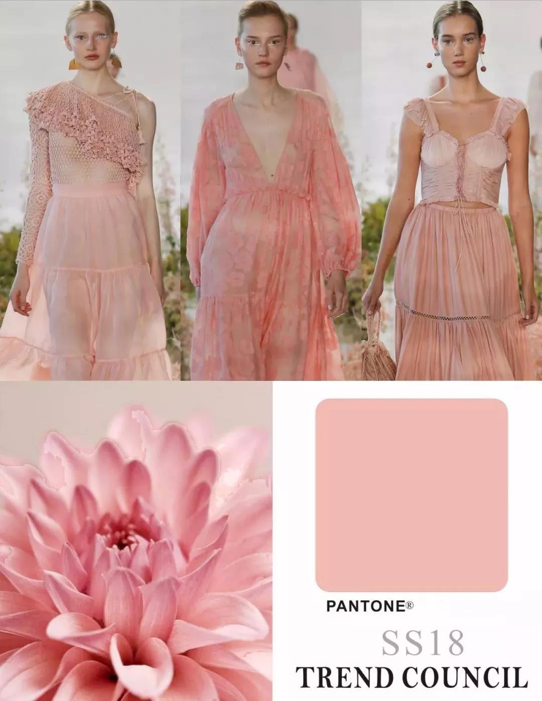 一条粉色丝绒百褶裙或者香槟粉的直筒裤,都能给素色的一身look增添一