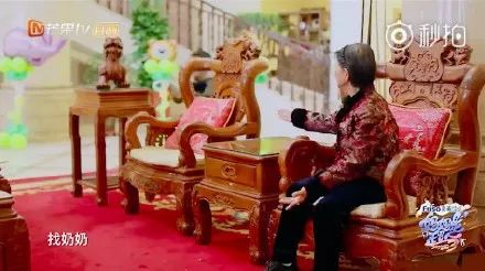 杨子妈妈在徐水的大豪宅曝光,装修都是高档实木家具.