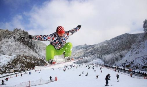 1.花式滑雪