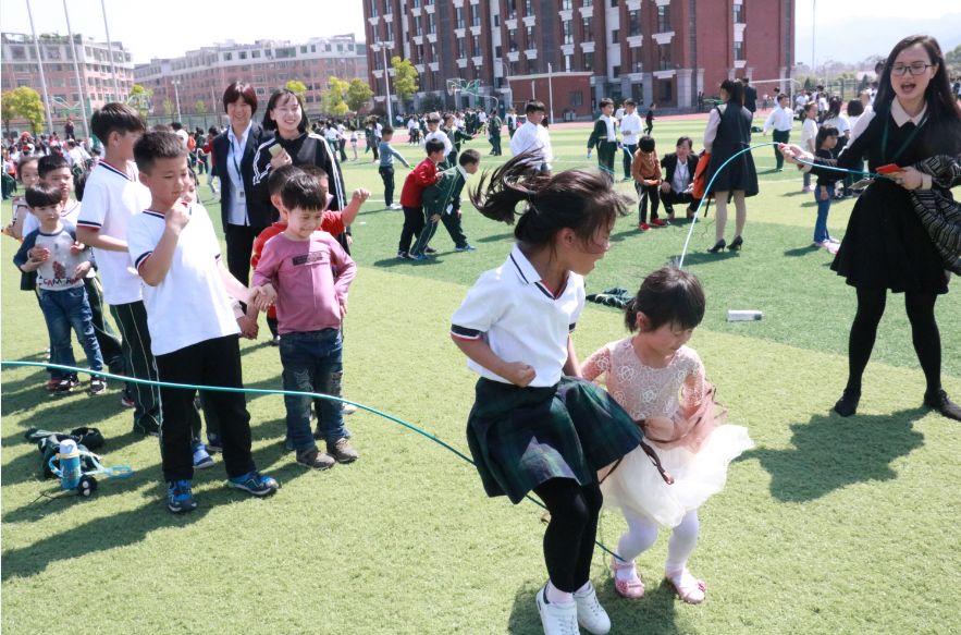 枫叶小学生活初体验 --记小太阳幼儿园幼小衔接参观义乌枫叶国际学校