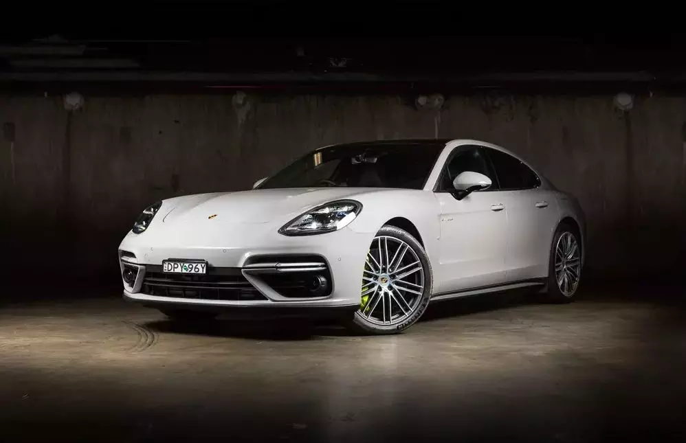 评测2018款帕拉梅拉turbo s e-hybrid:为何开它要吹着口哨唱着歌?