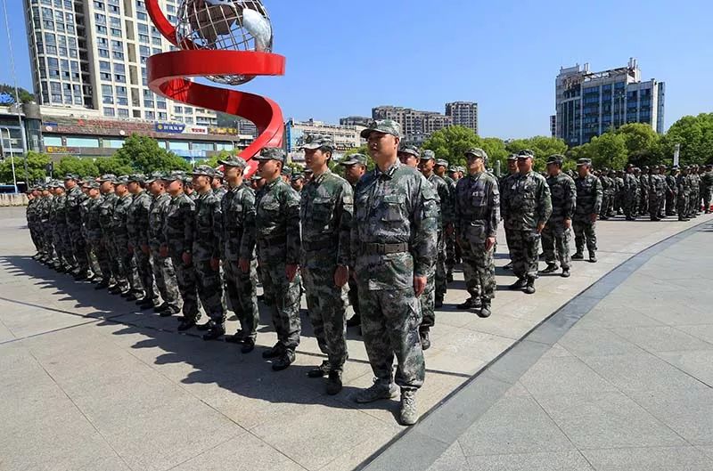 动员大会结束后,市民兵应急连接受杭州警备区考核,考核涉及森林灭火