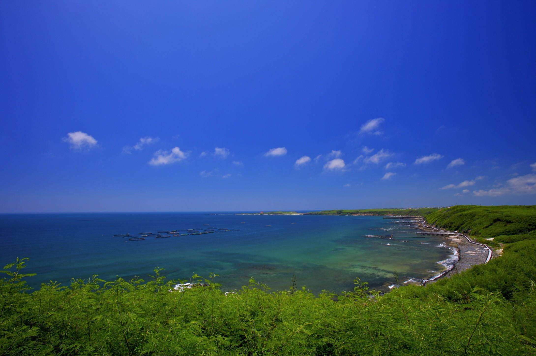 带她去台湾海峡,欣赏海风中的小镇里,外婆的澎湖湾,只与你分享