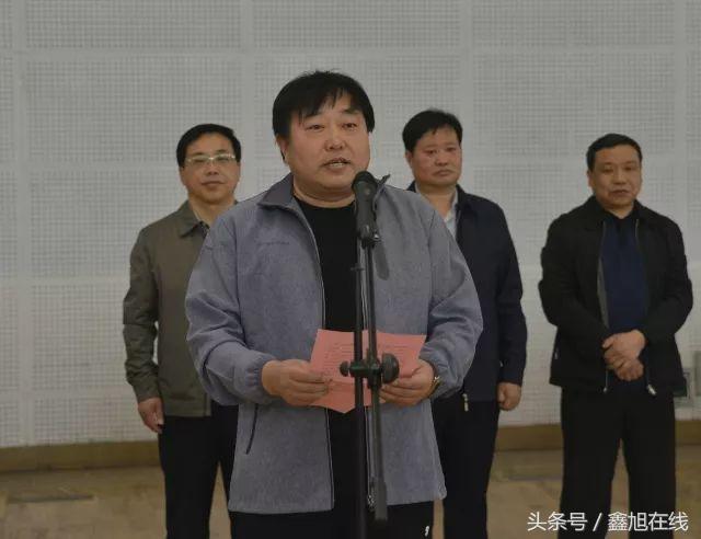 市人大副主任,总工会主席冯正道,市人民政府副市长