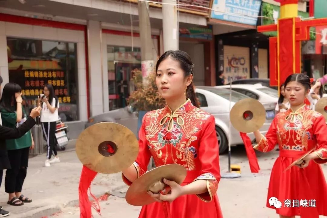 潮汕十年一次民俗文化美女游行图全集超级养眼马上收藏