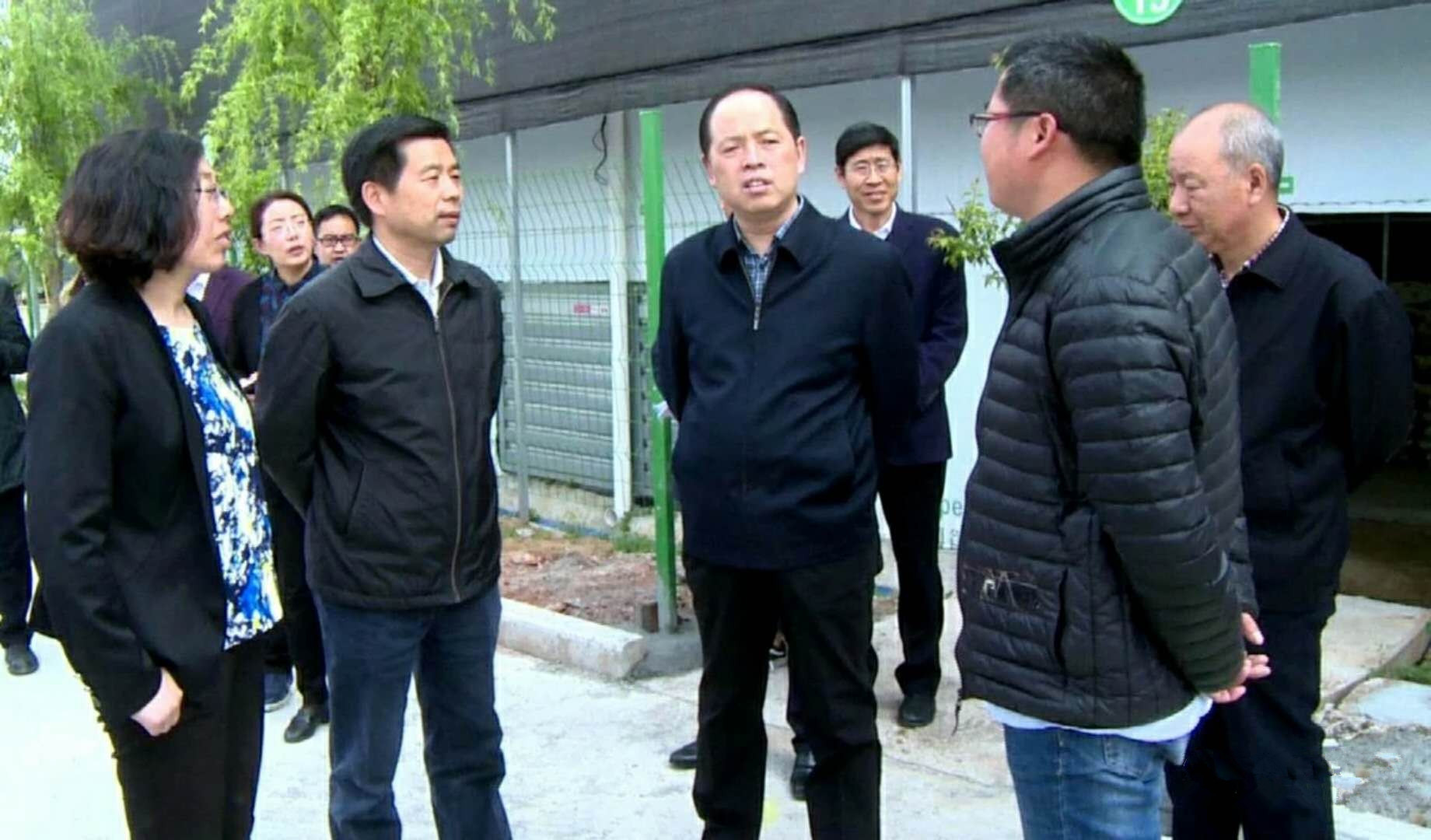 三门峡市长安伟到卢氏县调研脱贫攻坚工作