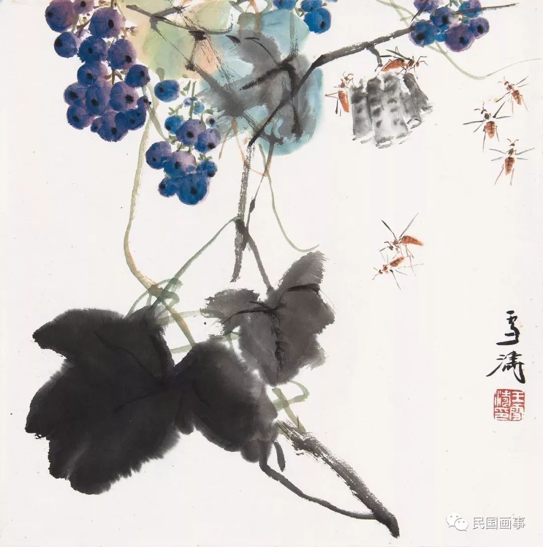 lot 1005 王雪涛葡萄蜜蜂  设色纸本镜心34.4×34.