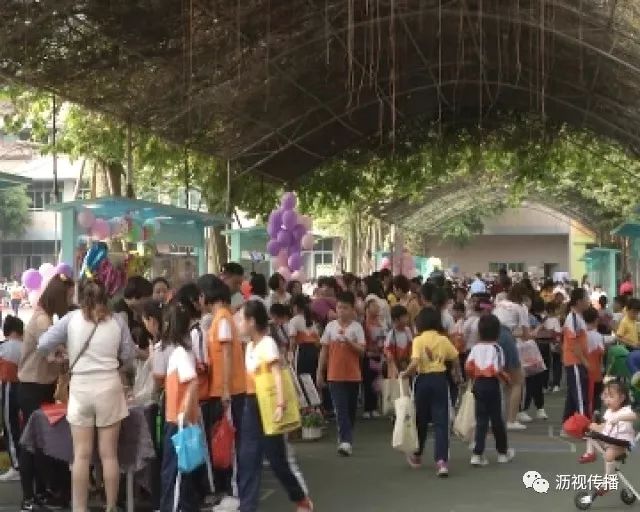 育家风承家训树榜样家庭三亮道德选树活动走进大沥实验小学 搜狐大视野 搜狐新闻