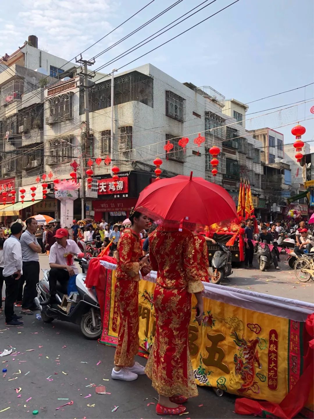 潮阳谷饶民俗文化节游行,竟是一场明里暗里的相亲大会.