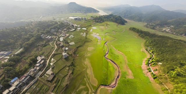 距赣州市区1个半小时,这个景点只在四月免费开放,错过