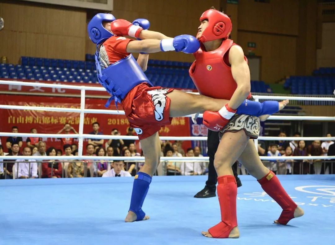 全国自由搏击锦标赛首日战报 五十场纯爷们大较量