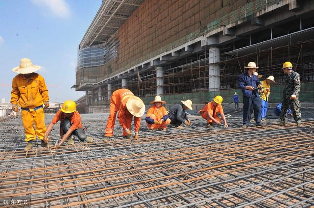 香港普通员工收入_普通人在香港工作,一个月能拿多少工资？真实收入让你意想不到