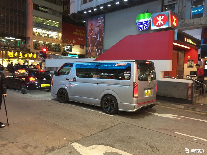 香港街拍大合辑 丰田本田遍地跑 网友: 光看车, 落后大陆50年