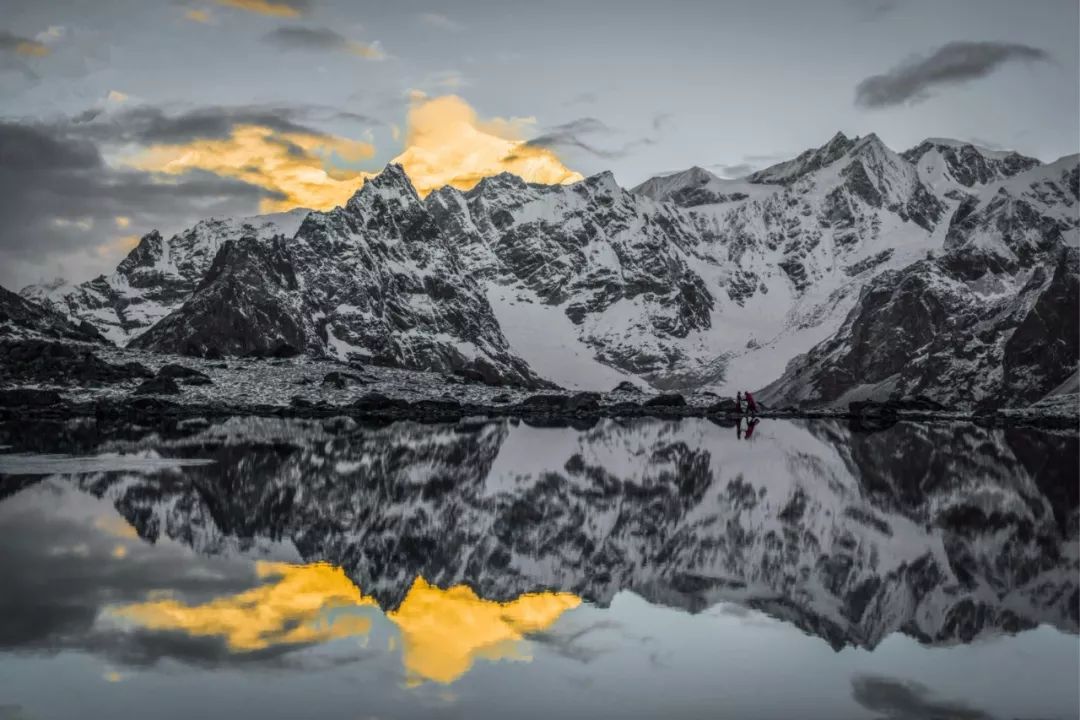 旅游 正文  珠穆朗玛峰(qomolangma)——嘎玛沟徒步,最吸引人的地方就