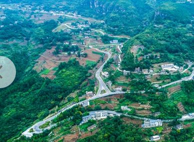 建成绕城内环公路,增加3条城市对外快速通道,完成金科城至巫山收费站