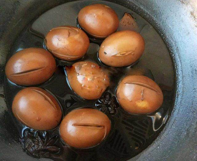 妈妈把30年秘制咸鸭蛋和卤鸡蛋的方法分享出来,爸爸不