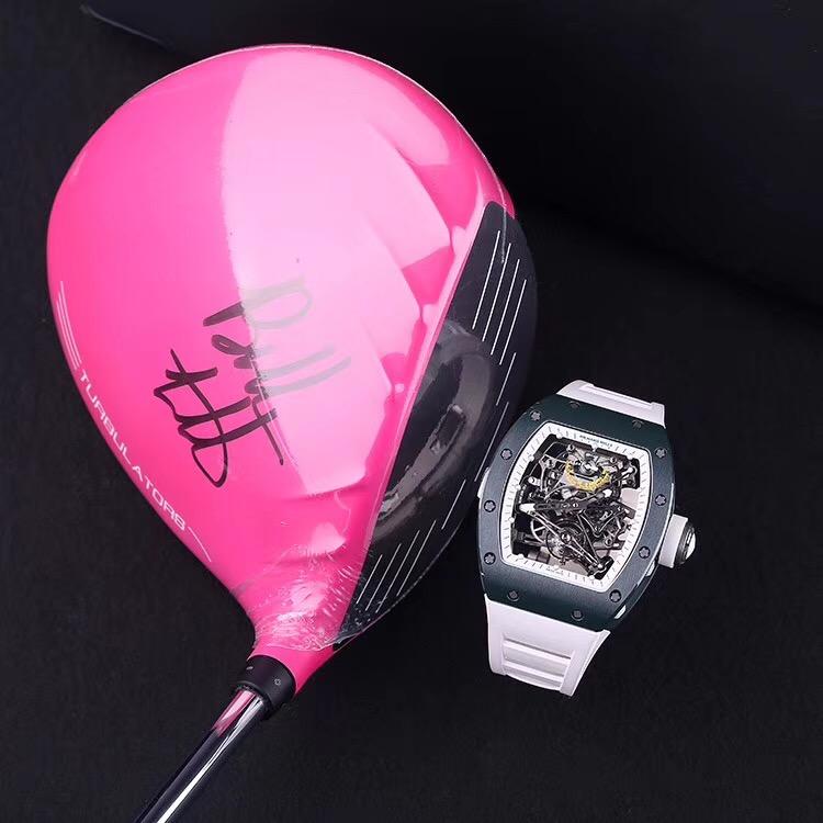 可以带着打高尔夫球的陀飞轮腕表RM38-01