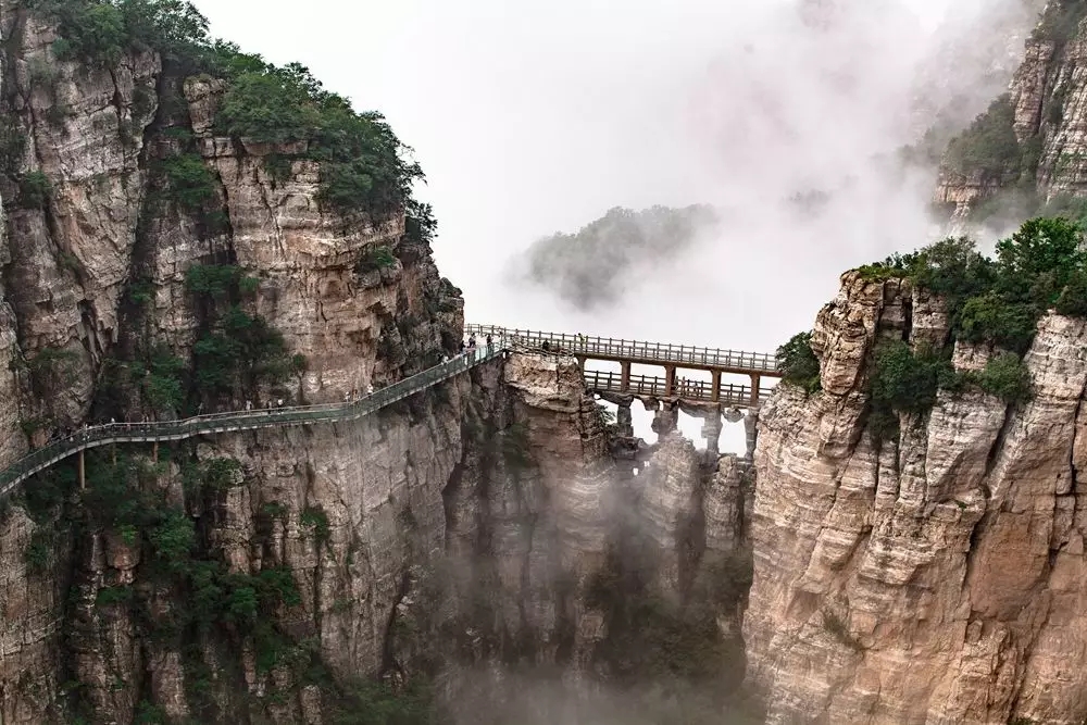 白石山隐藏在河北涞源的神秘景区