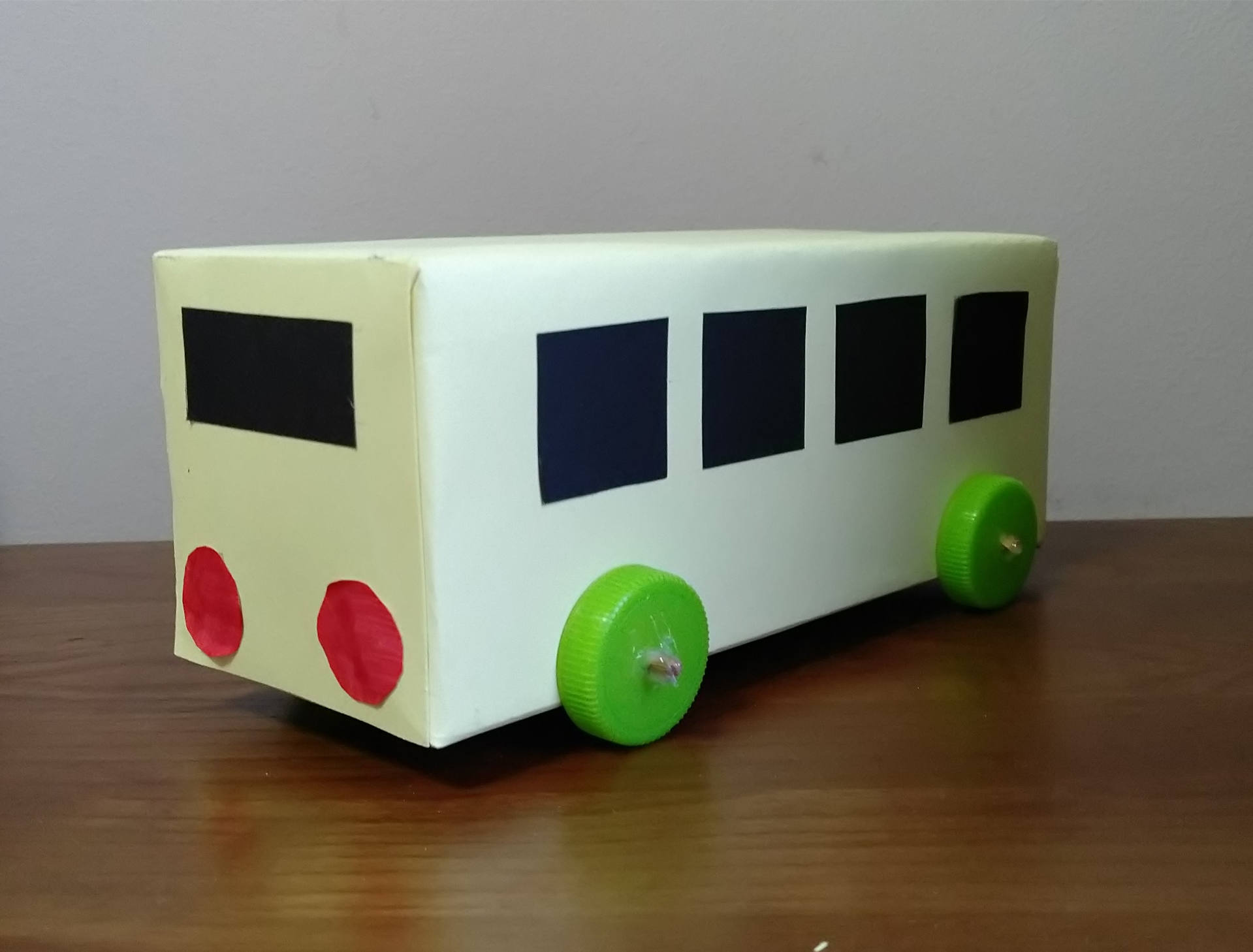 自制手工 | 玩具公交车