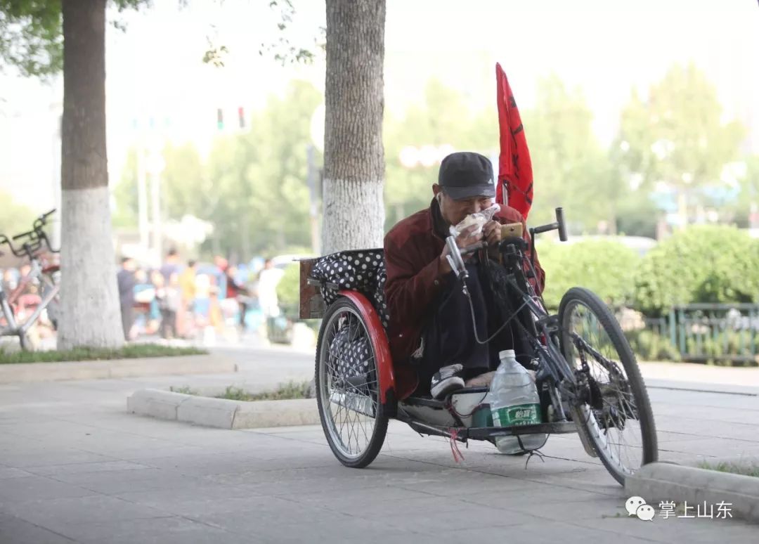 济南—海南~他今启程千里走单骑!一人一单车~感动的不仅是这些