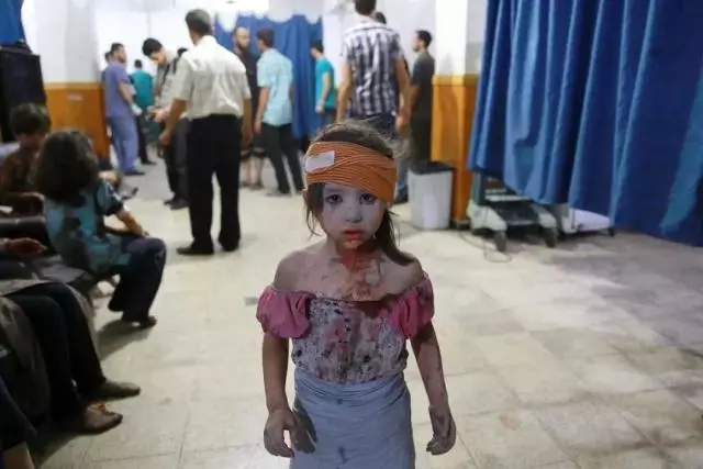 叙利亚孩子含泪控诉战争:我们到底做错了什么?